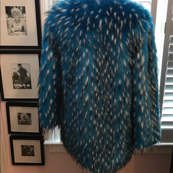 Sale!!!Warm & Chic Faux Fur Coat Chic in Blue Small - Picture 5 of 16
